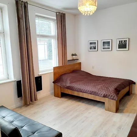 Kawalerka Przy Plazy Apartment